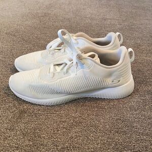 Skechers Bob’s memory foam sneakers; size 10